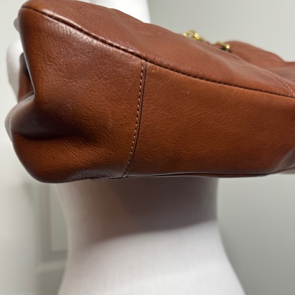 Coach Chelsea Jayden in Tan Leather, circa 2011 - Picture 13 of 15